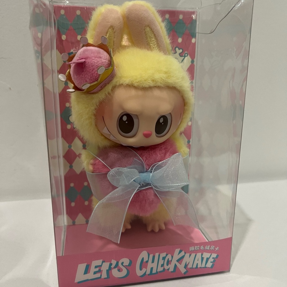 THE MONSTERS Let’s Checkmate Series-Vinyl Plush Hanging Card